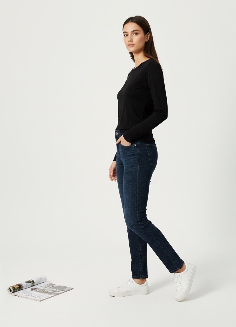 Bisiklet yakalı ve uzun kollu tişört. - 2